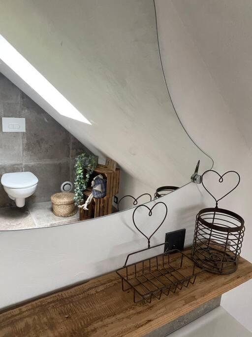 Als As De Coeur La Maison Aux Mille Et Un Coeurs Neuve-Eglise Bagian luar foto
