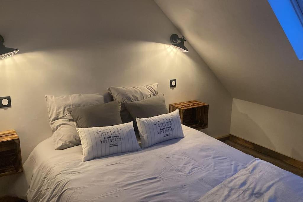 Als As De Coeur La Maison Aux Mille Et Un Coeurs Neuve-Eglise Bagian luar foto